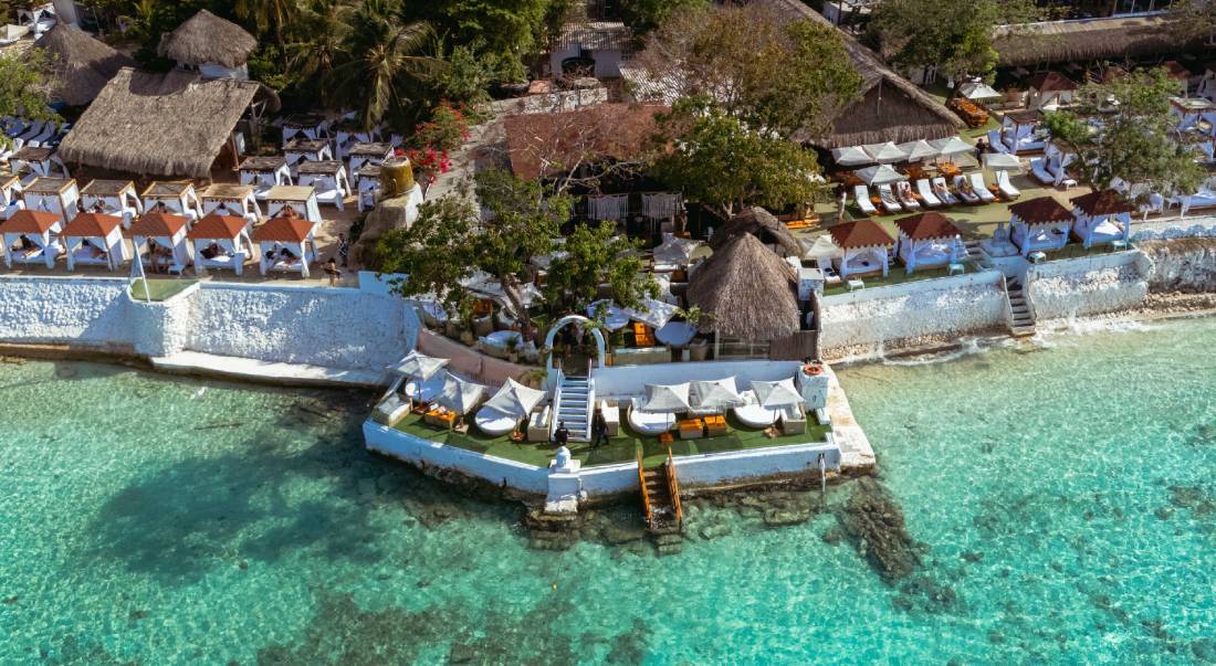 Bora Bora club
