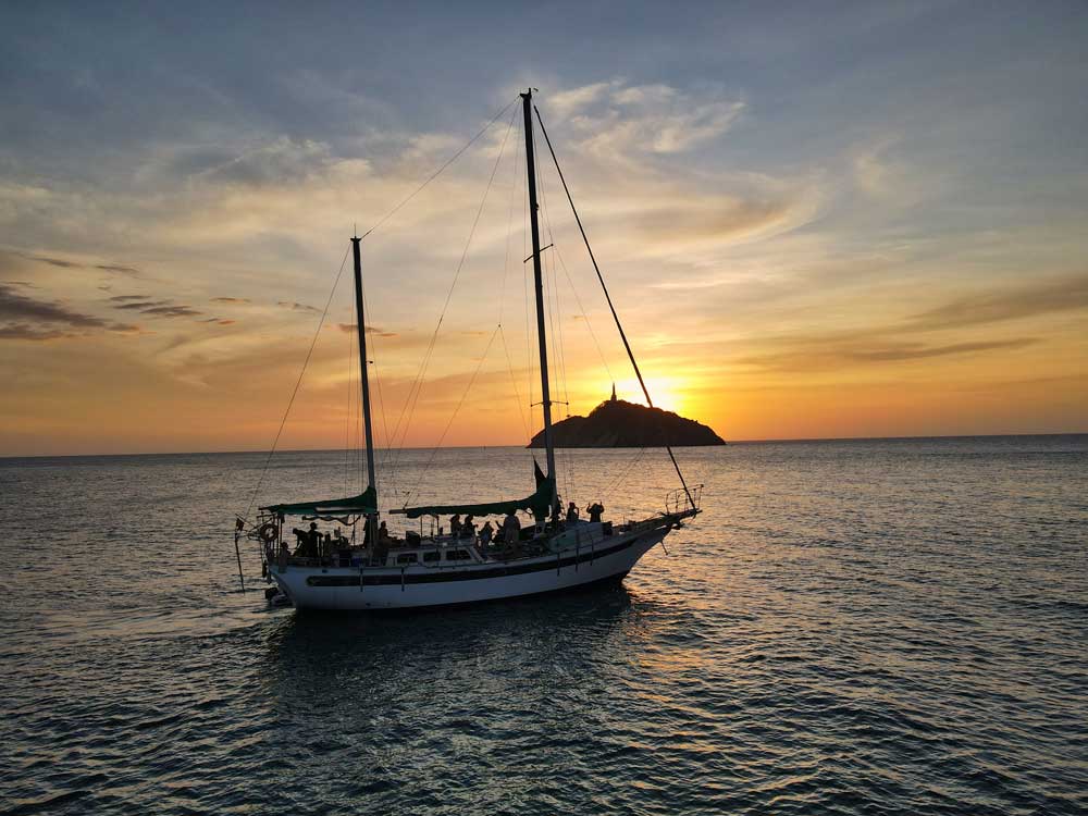 Atardecer en Velero